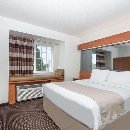 Microtel Inn & Suites By Wyndham Rice Lake Zewnętrze zdjęcie