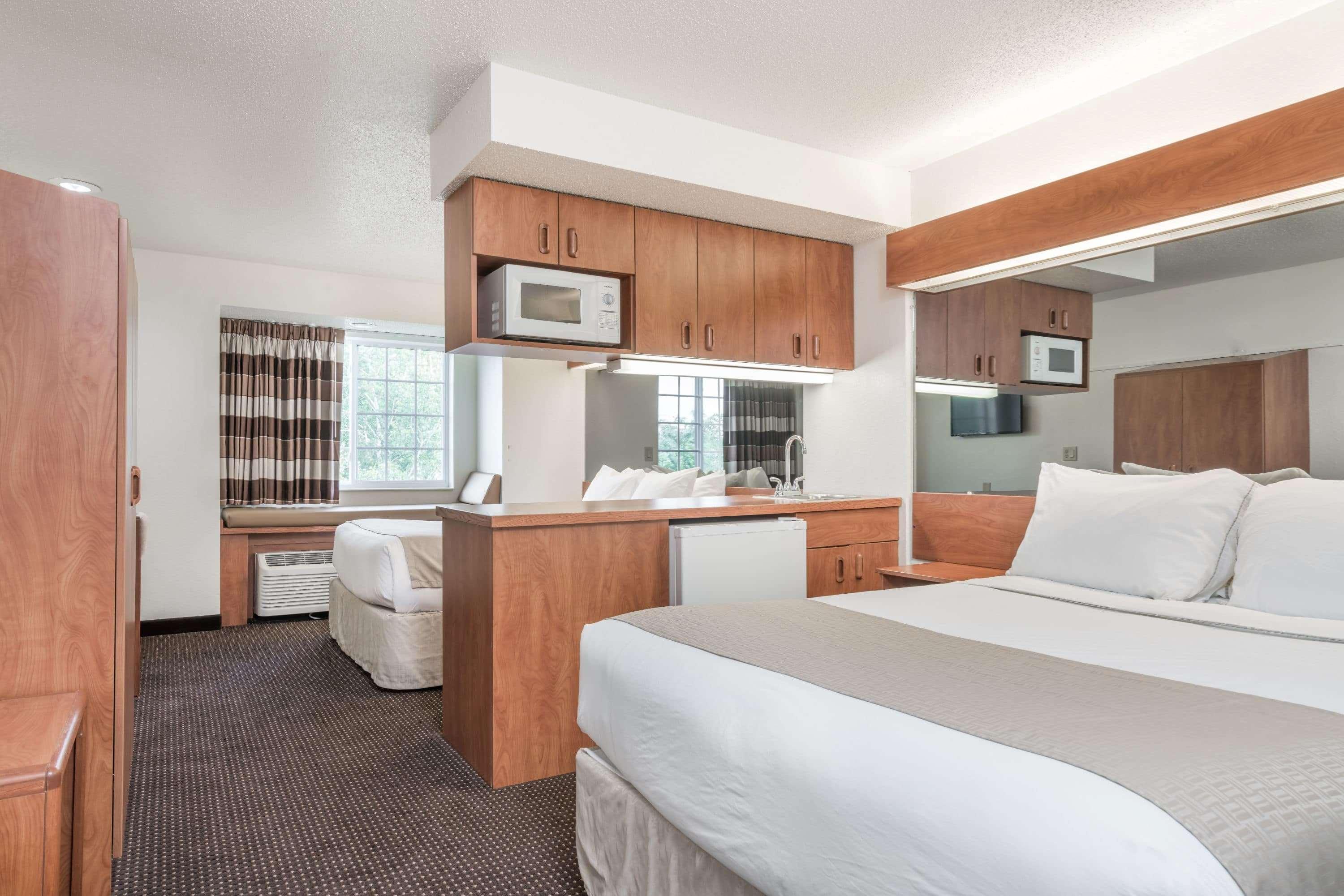 Microtel Inn & Suites By Wyndham Rice Lake Zewnętrze zdjęcie