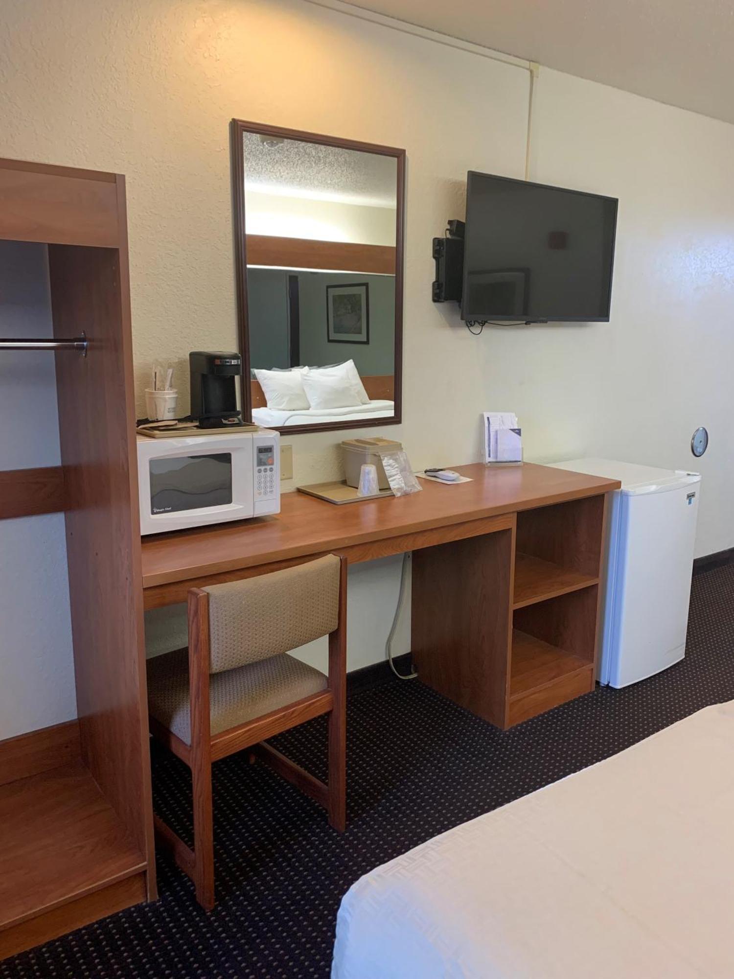 Microtel Inn & Suites By Wyndham Rice Lake Zewnętrze zdjęcie